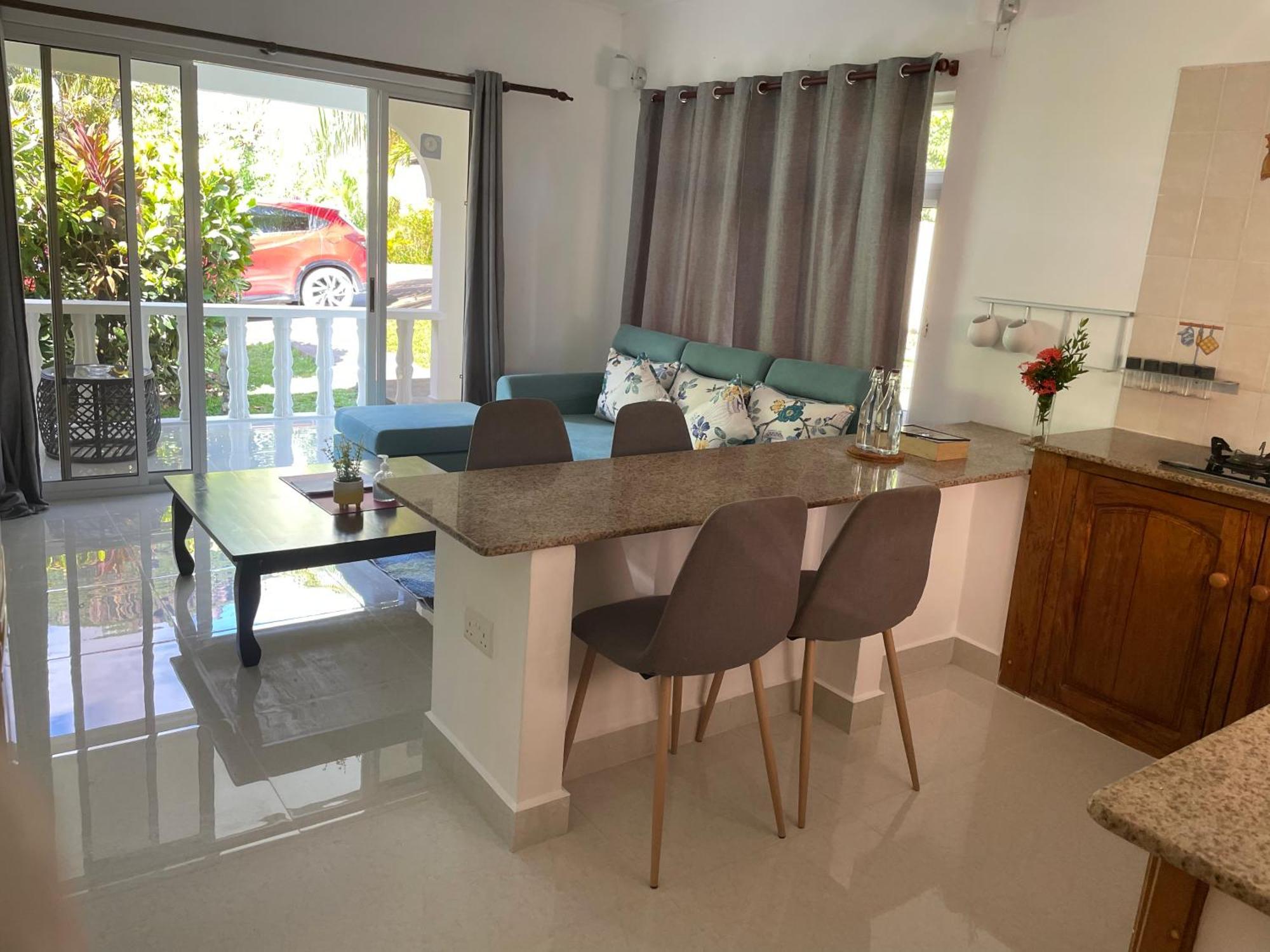 Marl Self Catering Villa Pointe La Rue Exterior photo