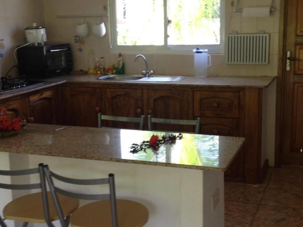 Marl Self Catering Villa Pointe La Rue Exterior photo